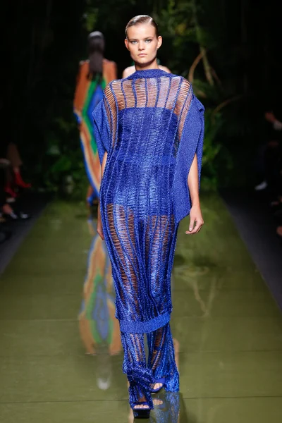 Look 23